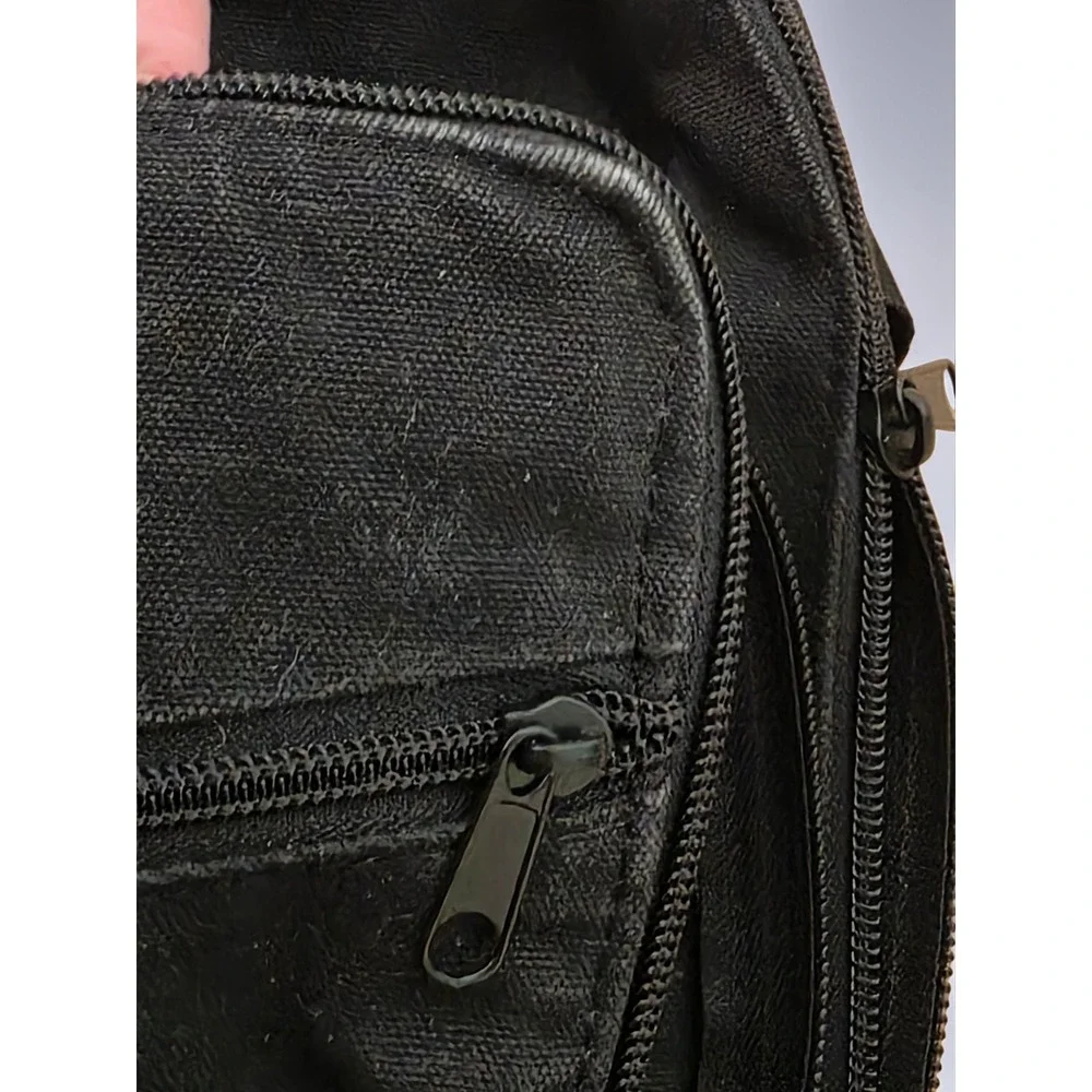 Looptworks Limited Edition Bag Blsck Conertible Shoulder Bag Backpack Medium